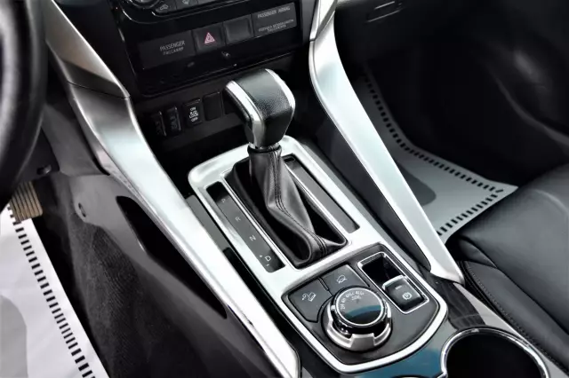 Mitsubishi Pajero Sport 2017